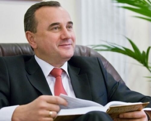 Олександр Домбровський та його гроші. Великі гроші
